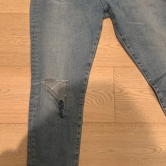 AG Jeans - Picture 2 of 8